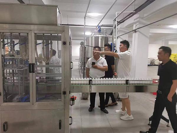 50公斤裝懸浮型液體肥加工設(shè)備 氮磷鉀液態(tài)肥料生產(chǎn)加工廠(chǎng)設(shè)備